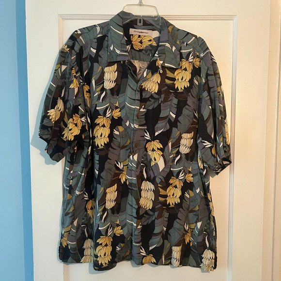 Tommy Bahama Hawaiian Shirt Size XL - Picture 5 of 7